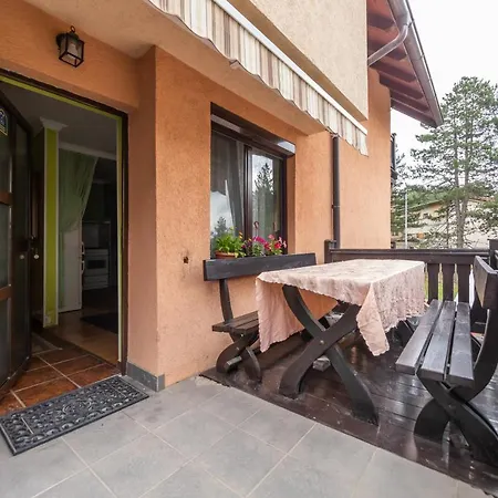 Apartman Helena Lux *