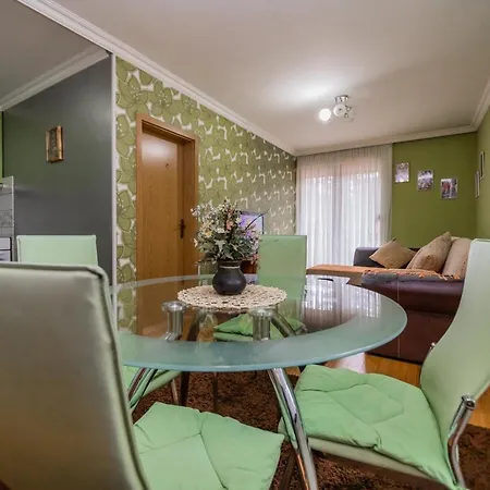 Apartment Helena Lux *
