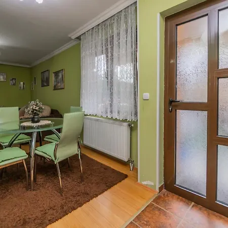 Helena Lux Apartman *