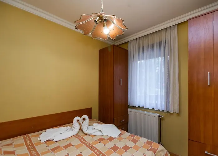 Helena Lux Apartament *