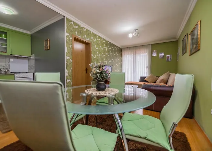 Apartament Helena Lux *