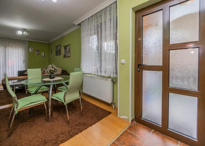 Helena Lux Apartament *